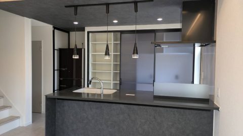 【新富町・F様邸】こだわり素材で彩るモダンな住まいへ。水回り全面リフォーム